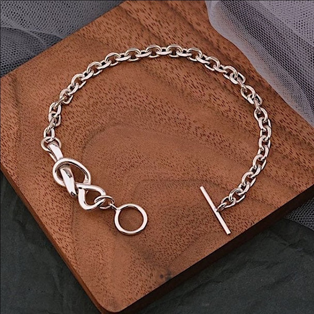 S925 Knotted Heart T-Bar Bracelet